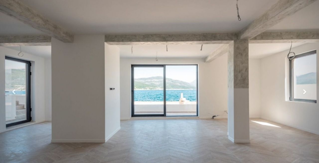 Вилла в Крашичах, Черногория, 225 м² - фото 18