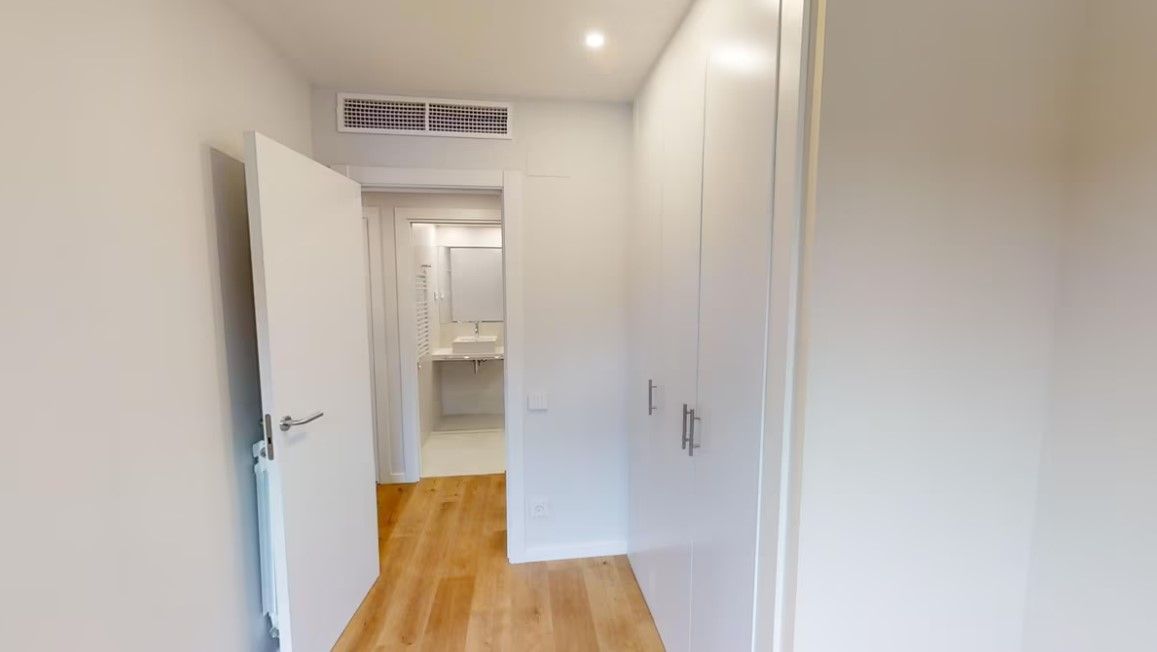 Квартира в Барселоне, Испания, 101 м² - фото 8