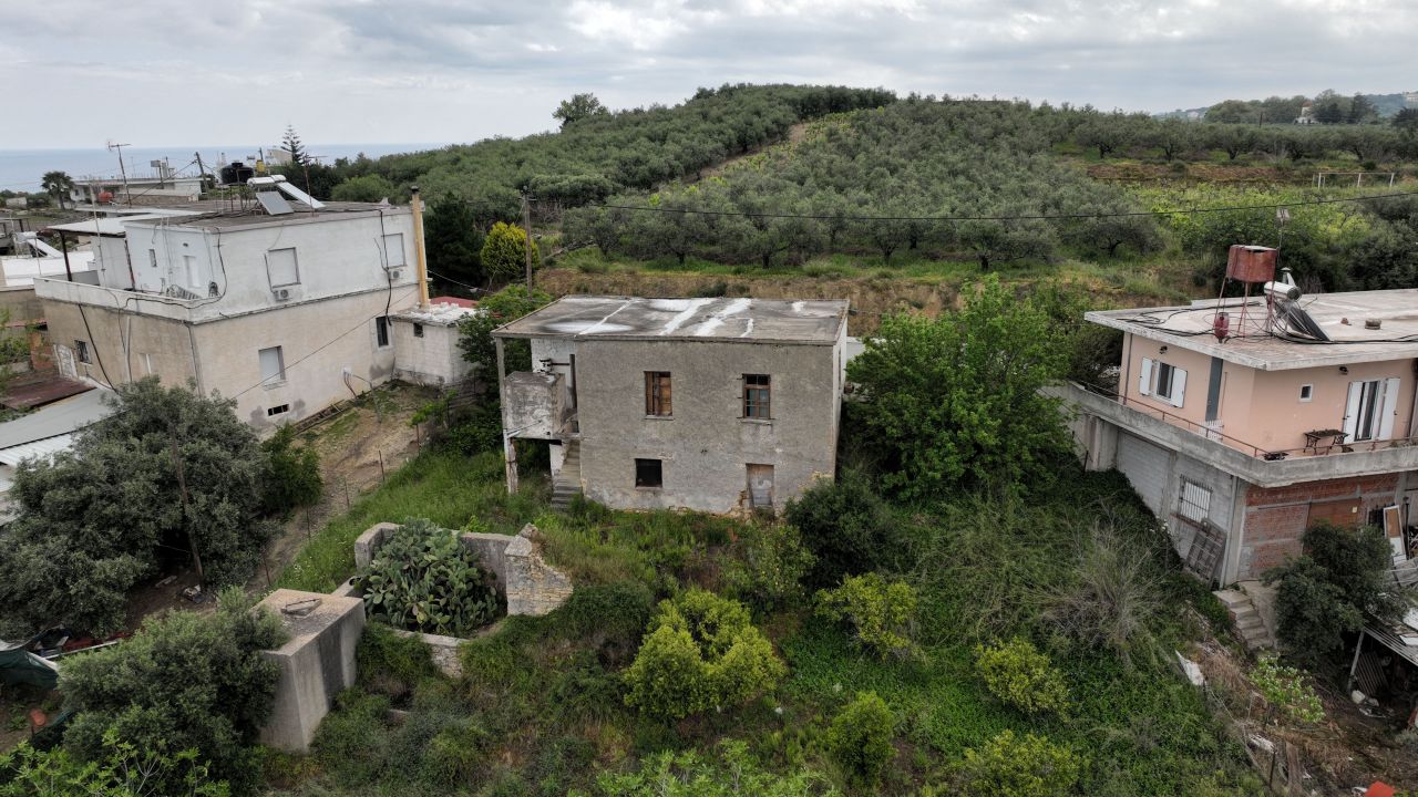 Дом под реконструкцию в Ханье, Греция, 100 м2 - фото 1