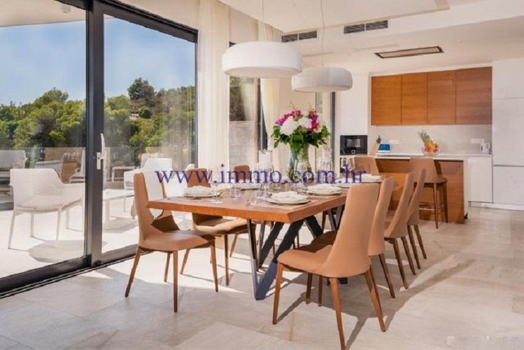 Вилла на Хваре, Хорватия, 280 м² - фото 3