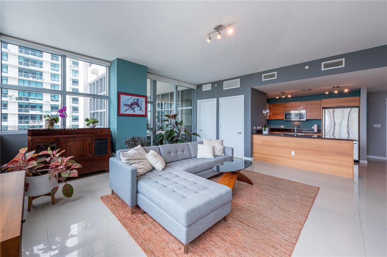 Квартира в Майами, США, 120 м² - фото 2