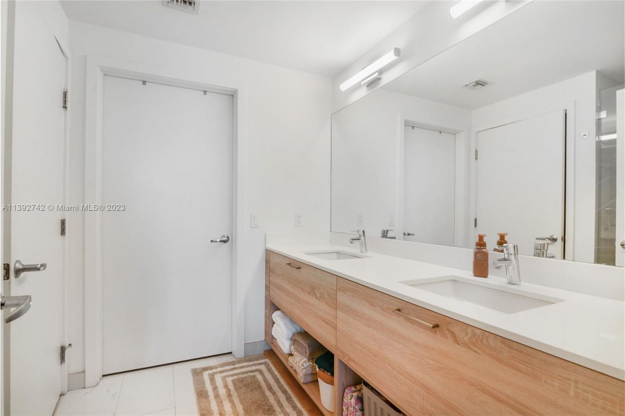 Квартира в Майами, США, 150 м² - фото 8