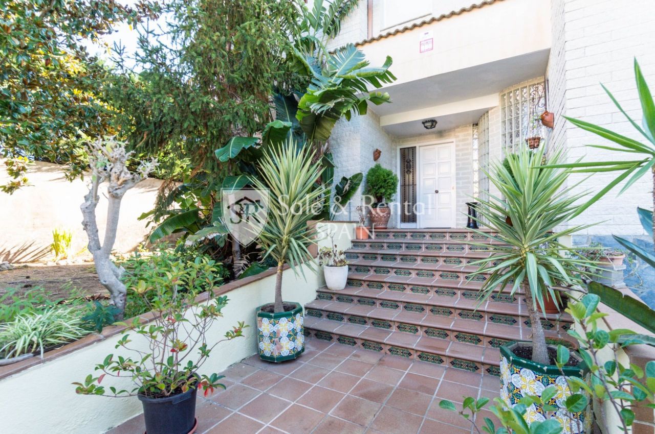 Вилла на Льорет-де-Мар, Испания, 464 м² - фото 3