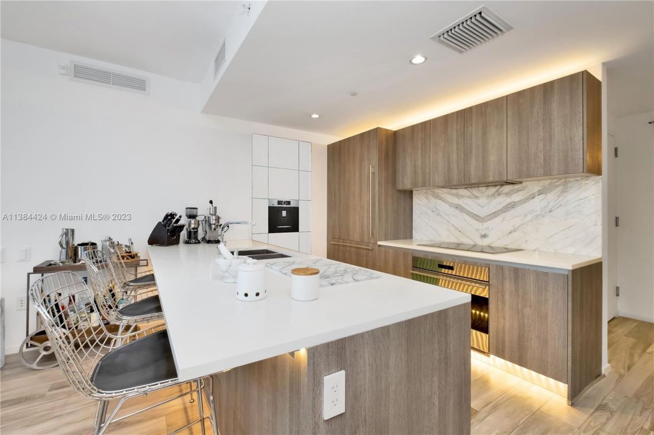 Квартира в Майами, США, 120 м² - фото 17