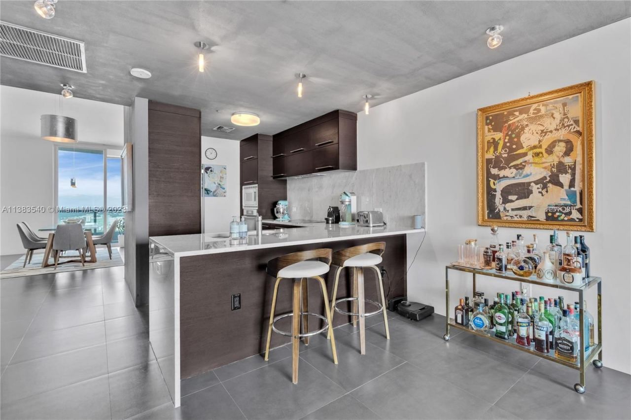 Квартира в Майами, США, 150 м² - фото 7