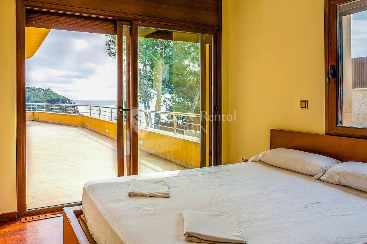 Вилла на Льорет-де-Мар, Испания, 258 м² - фото 10