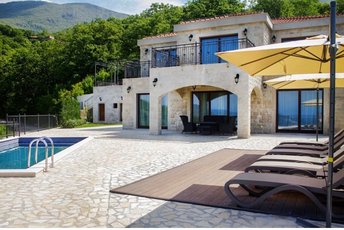 Вилла в Святом Стефане, Черногория, 270 м² - фото 2