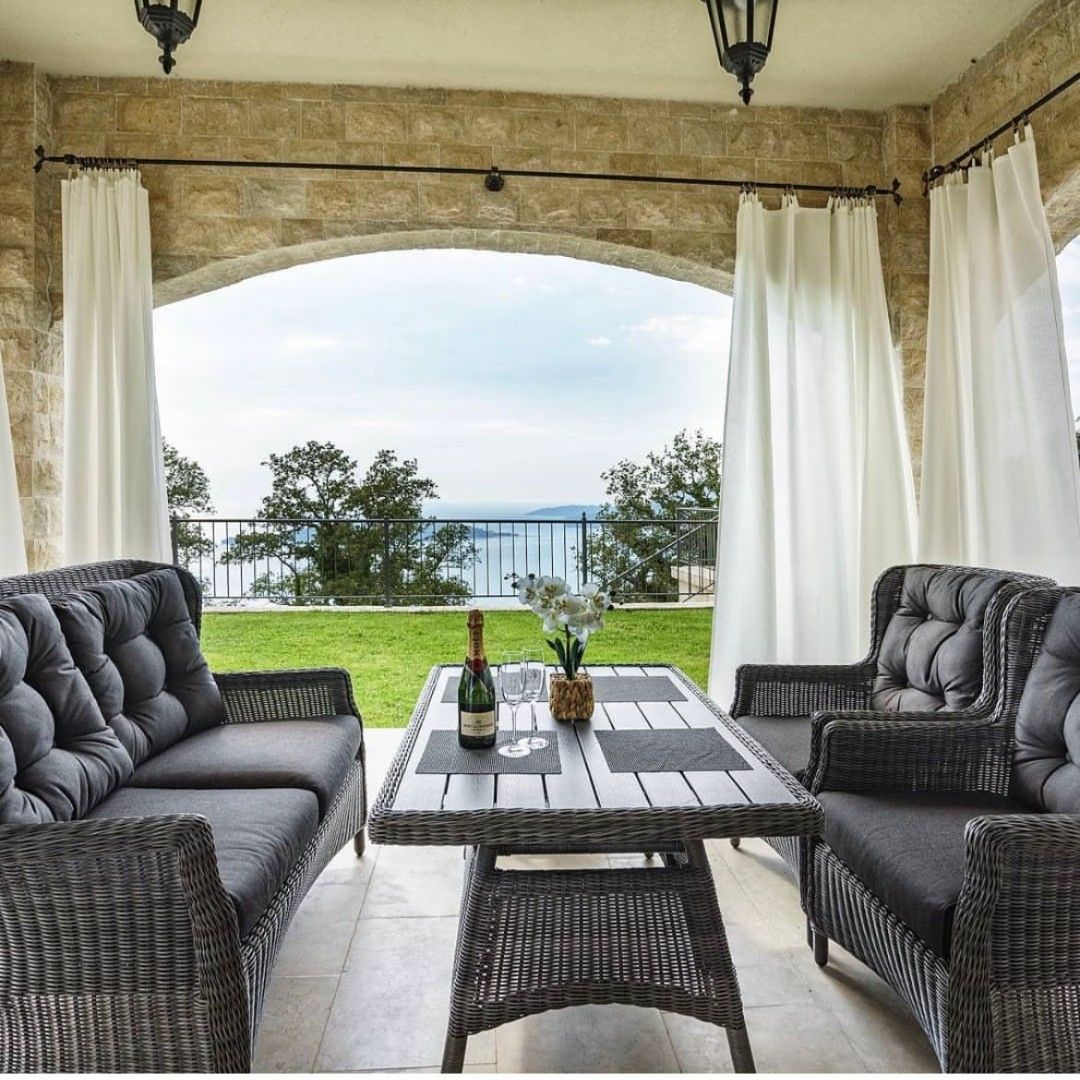 Вилла в Святом Стефане, Черногория, 270 м² - фото 19