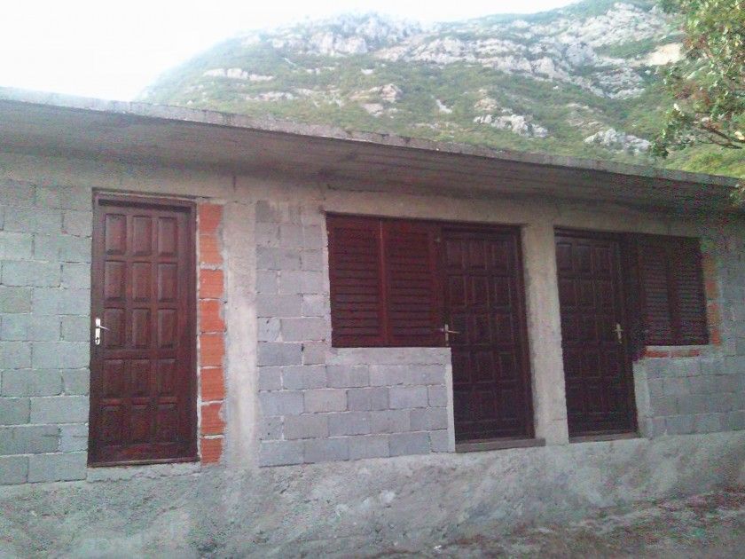 Дом в Сутоморе, Черногория, 56 м2 - фото 1