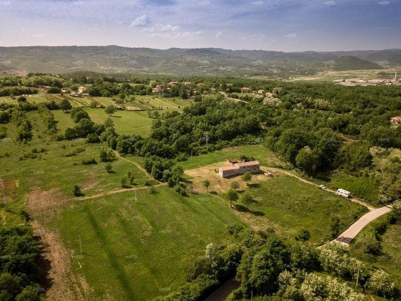 Земля в Кршане, Хорватия, 43 000 м² - фото 1