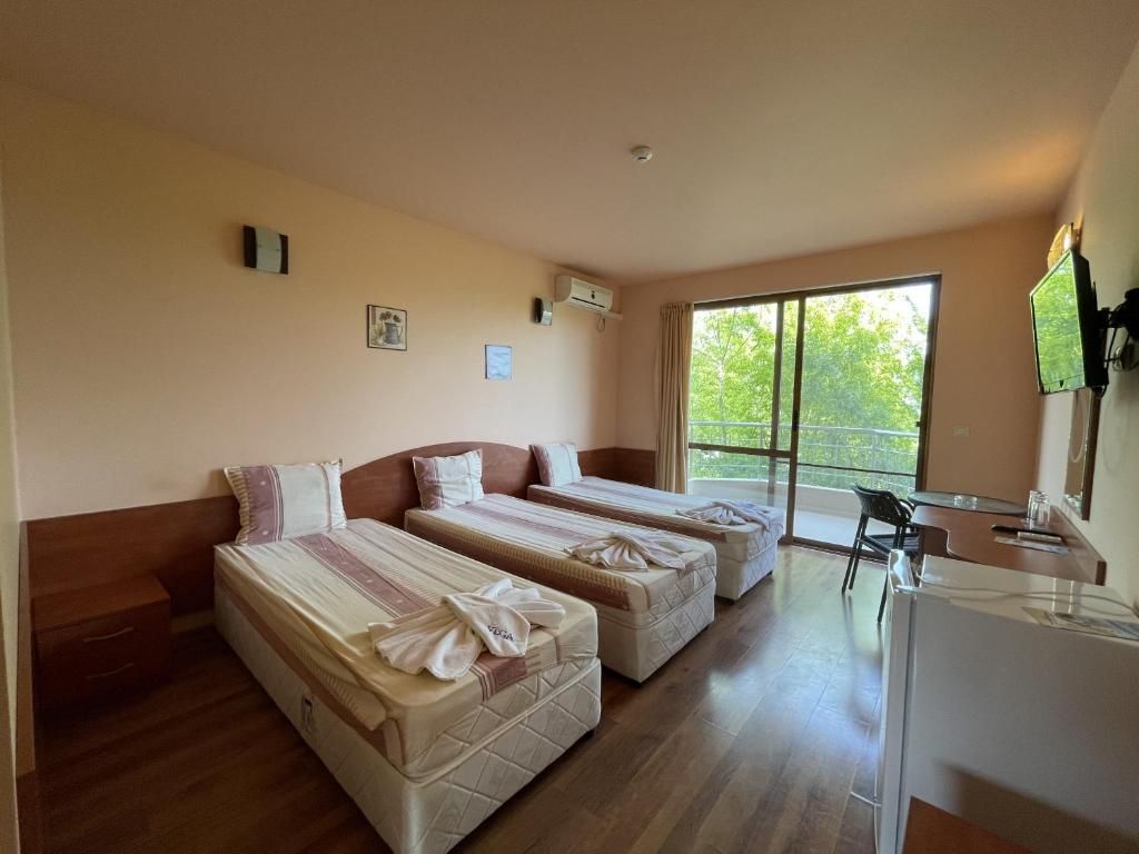 Отель, гостиница в Варне, Болгария, 2 250 м² - фото 8