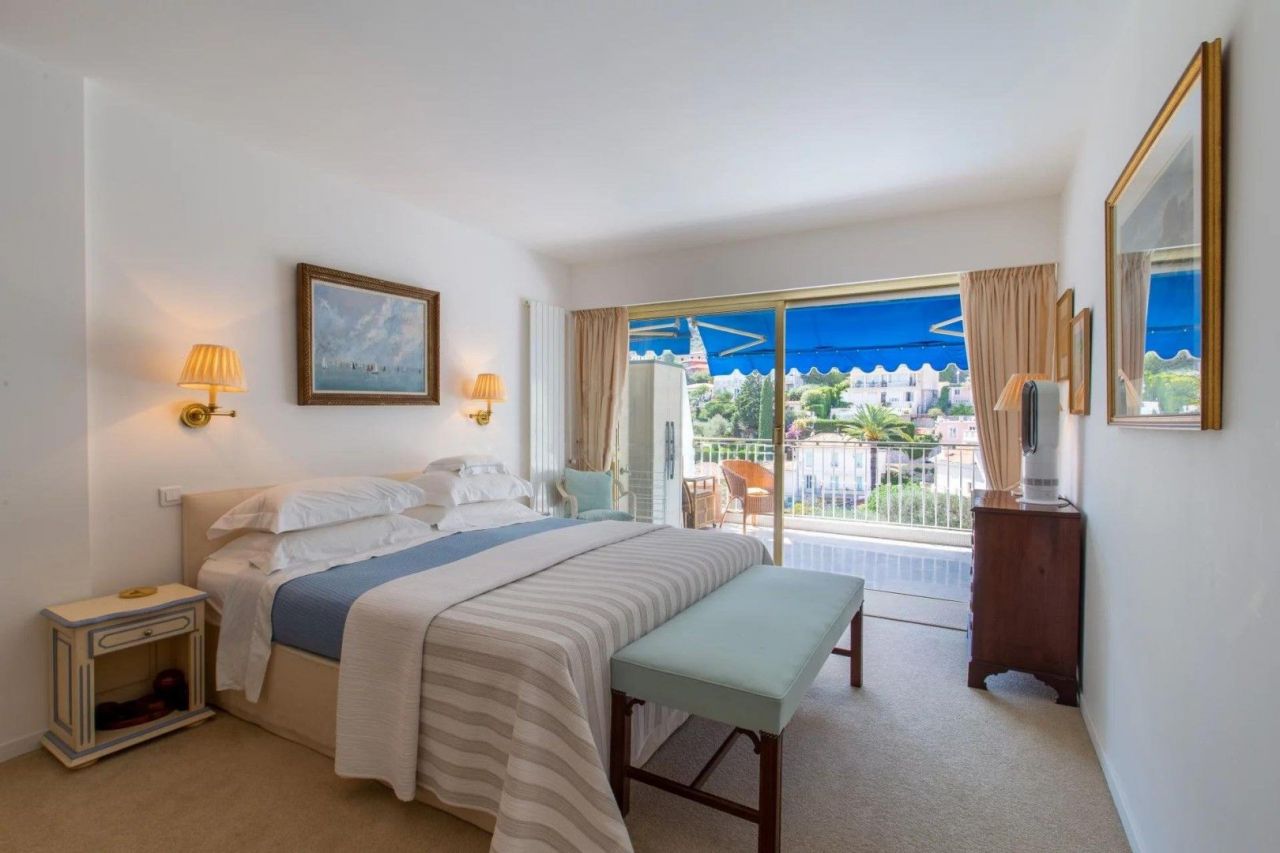 Апартаменты в Вильфранш-сюр-Мер, Франция, 111 м² - фото 10