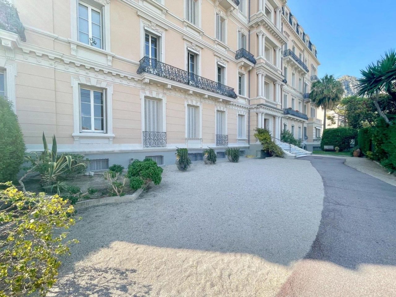 Апартаменты в Больё-сюр-Мер, Франция, 102 м² - фото 6