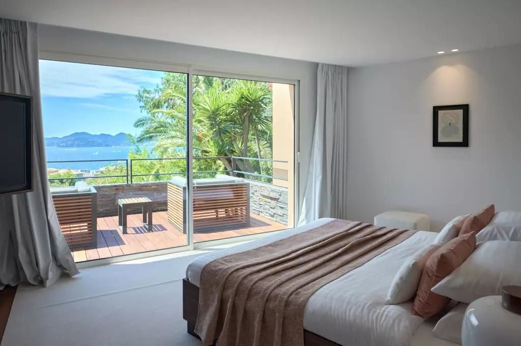 Вилла в Каннах, Франция, 430 м² - фото 18