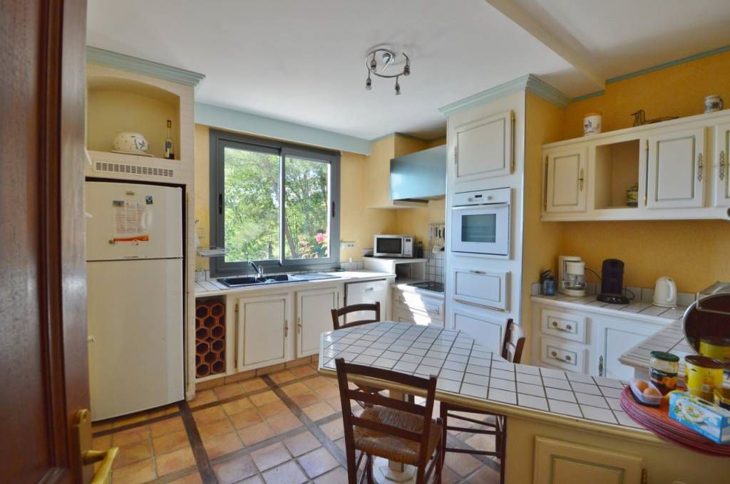 Вилла в Эзе, Франция, 220 м² - фото 13