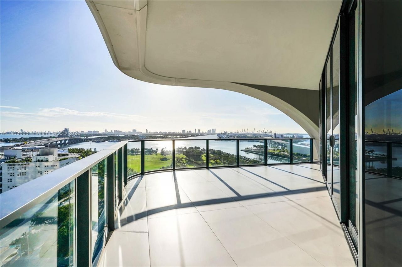 Квартира в Майами, США, 450 м² - фото 2