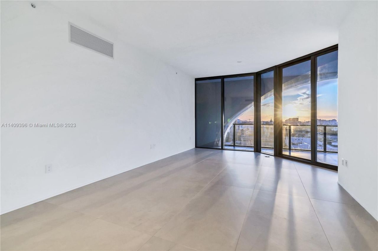 Квартира в Майами, США, 450 м² - фото 14