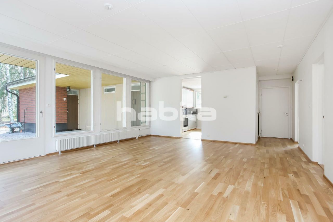 Дом в Холлола, Финляндия, 91 м² - фото 1