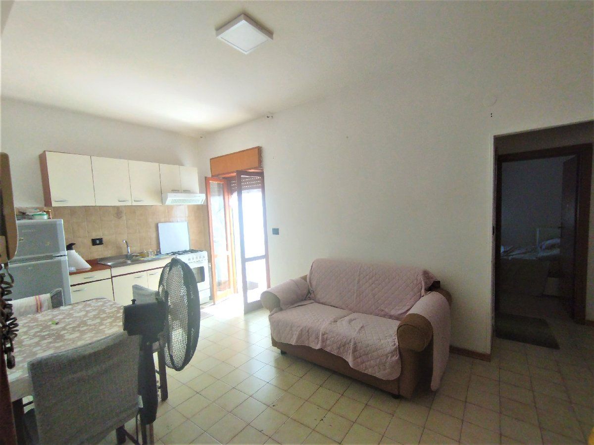 Квартира в Скалее, Италия, 45 м² - фото 1