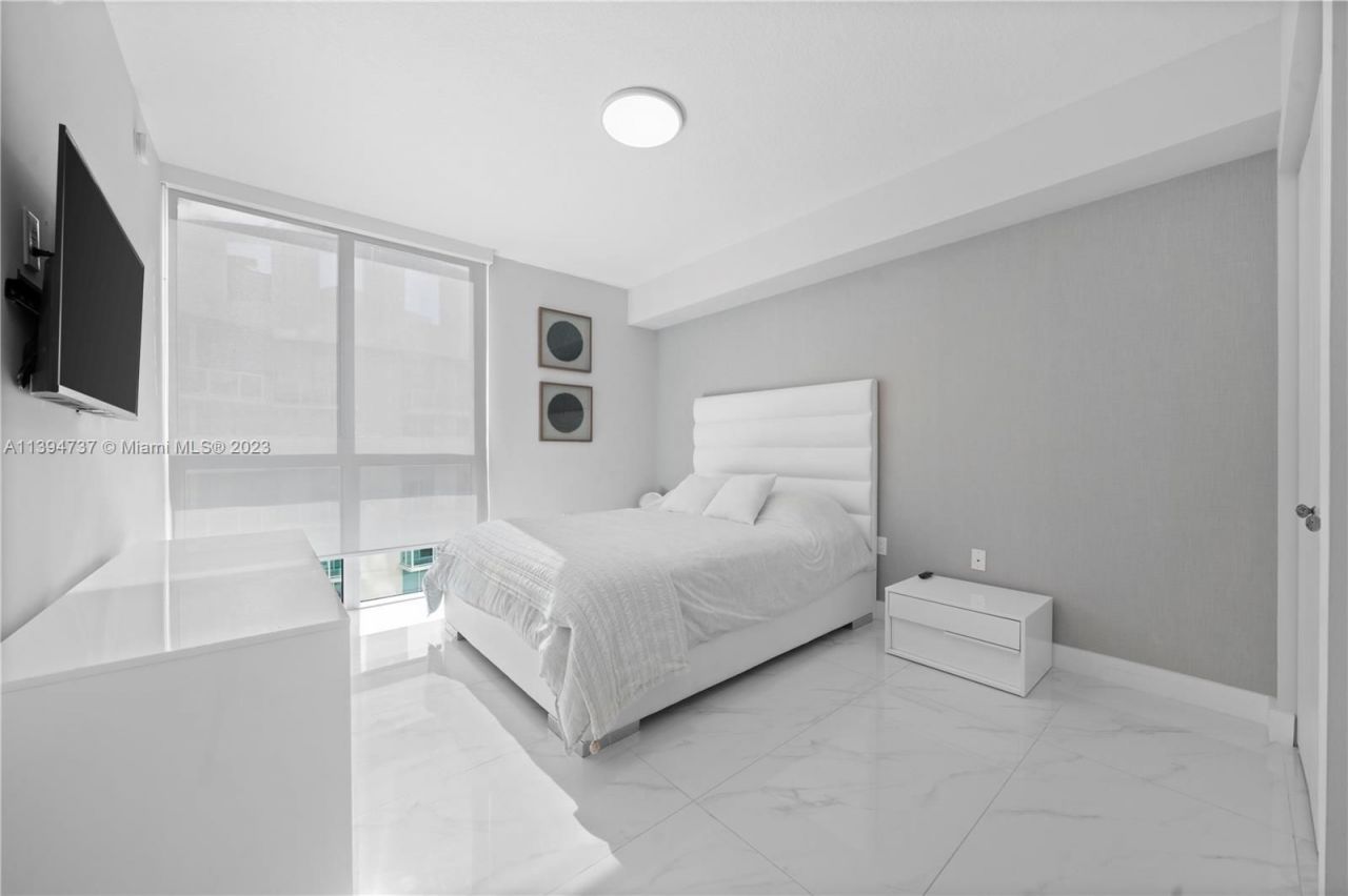 Квартира в Майами, США, 180 м² - фото 12