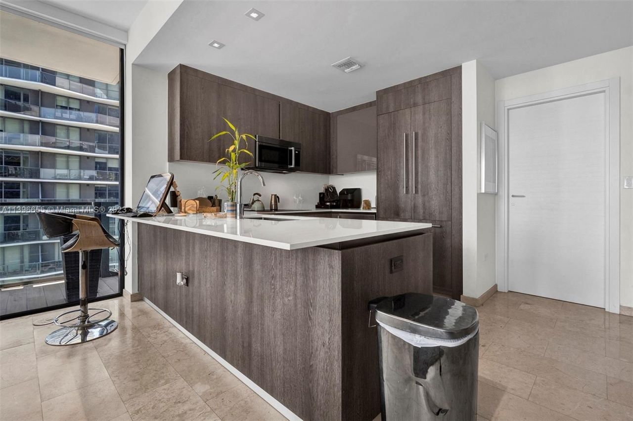 Квартира в Майами, США, 120 м² - фото 14