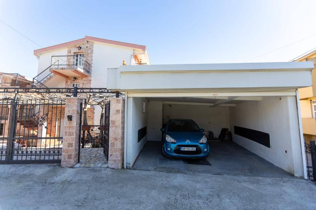 Дом в Баре, Черногория, 300 м² - фото 2