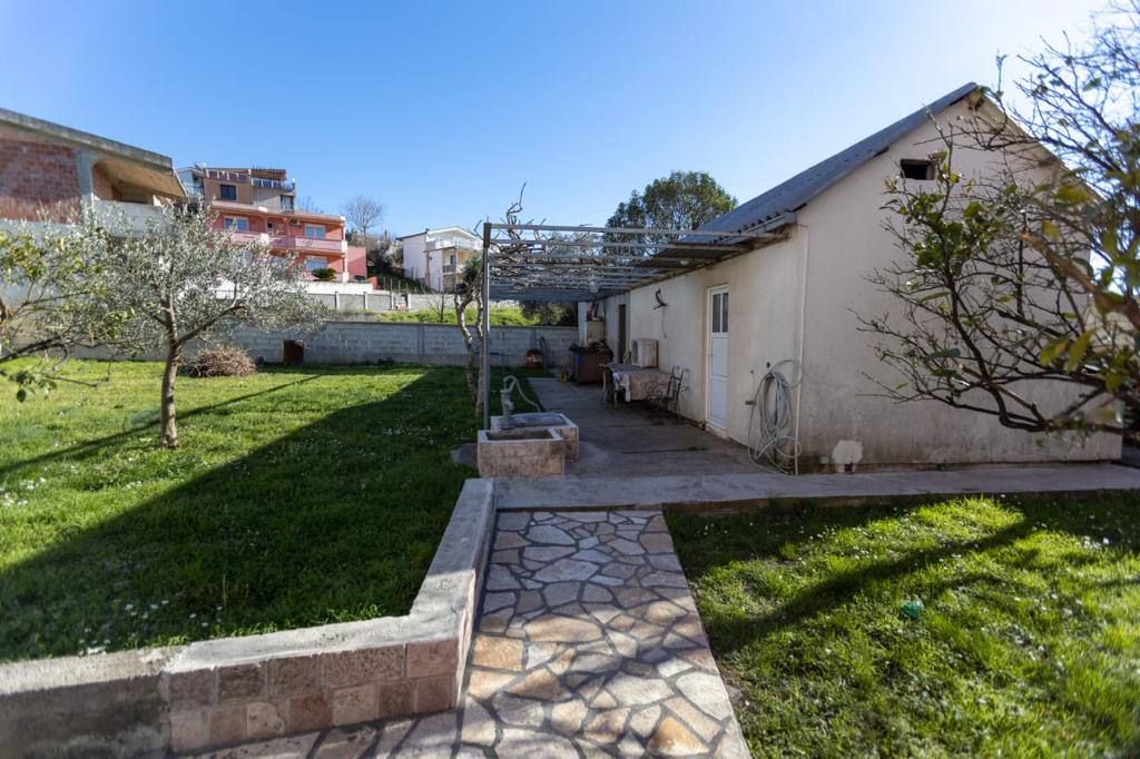 Дом в Баре, Черногория, 300 м² - фото 8