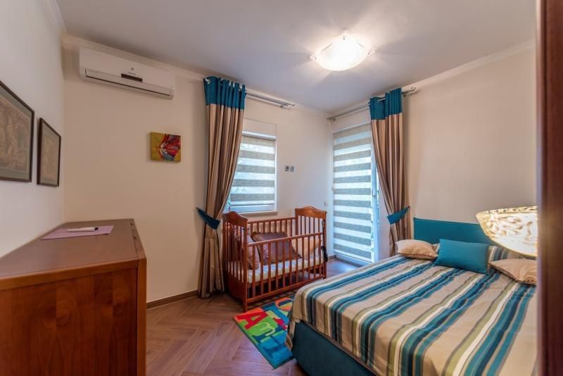 Квартира в Ораховаце, Черногория, 148 м² - фото 6