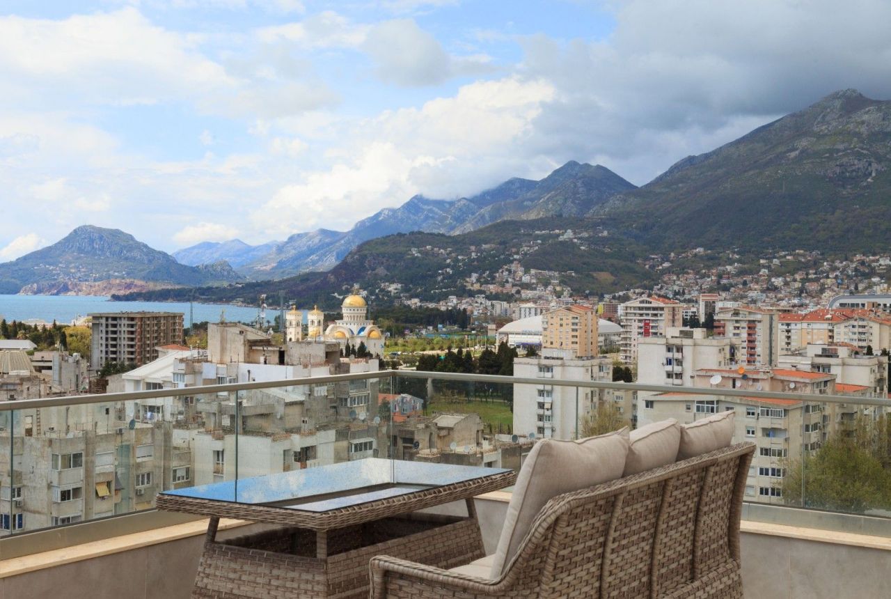 Квартира в Баре, Черногория, 296 м² - фото 12