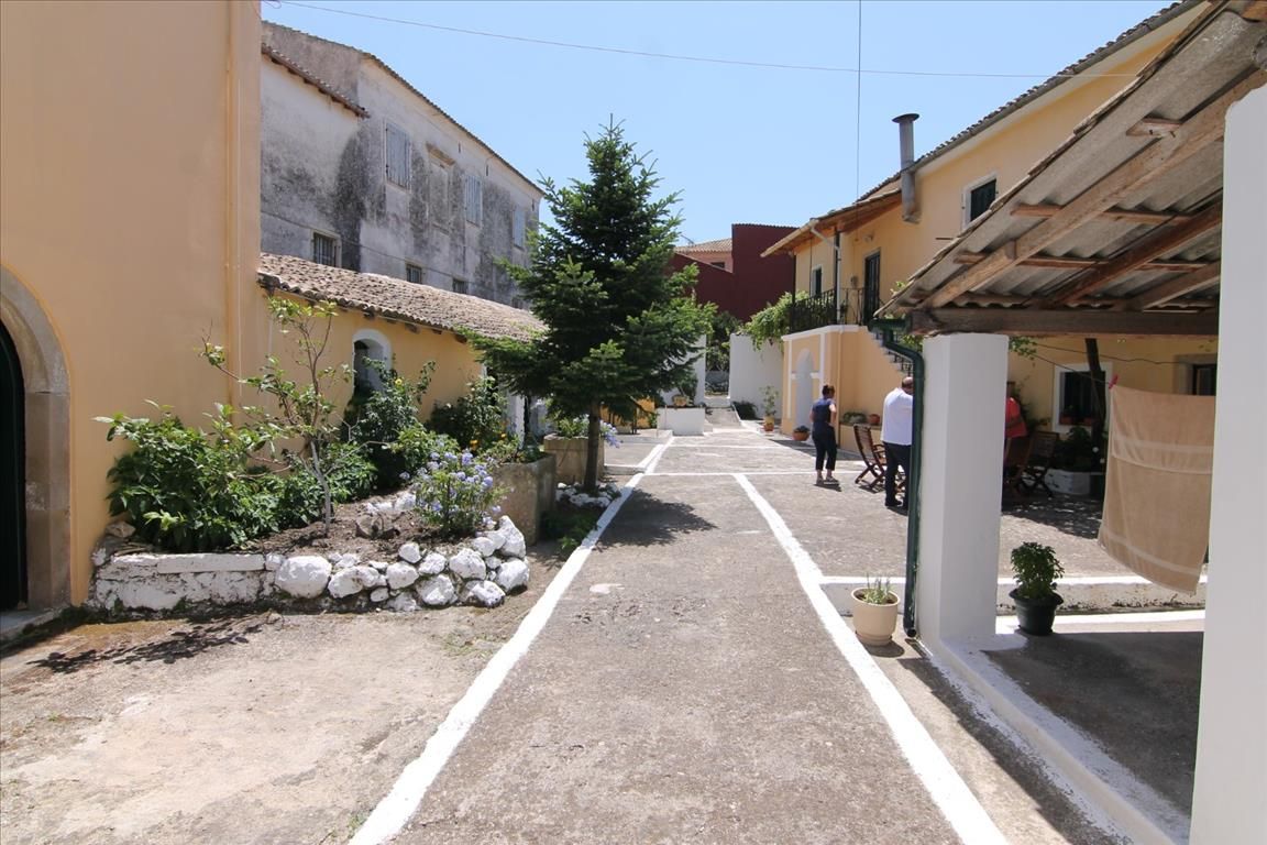 Дом на Корфу, Греция, 300 м2 - фото 1