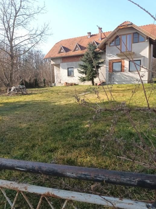 Дом в Загребе, Хорватия, 300 м² - фото 1