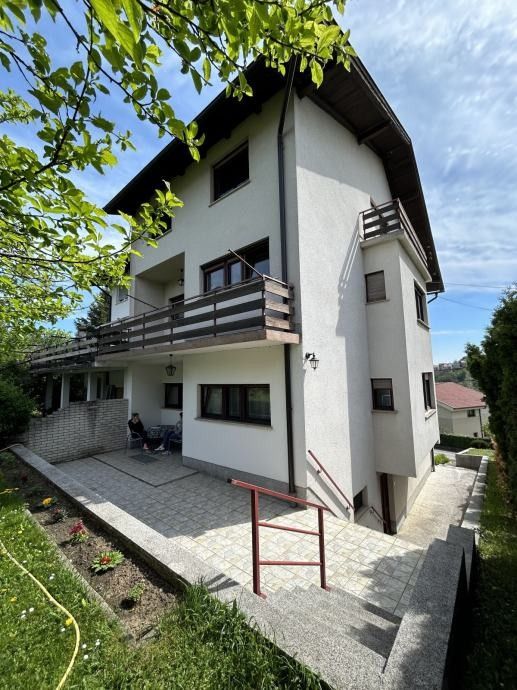Дом в Загребе, Хорватия, 274 м² - фото 1