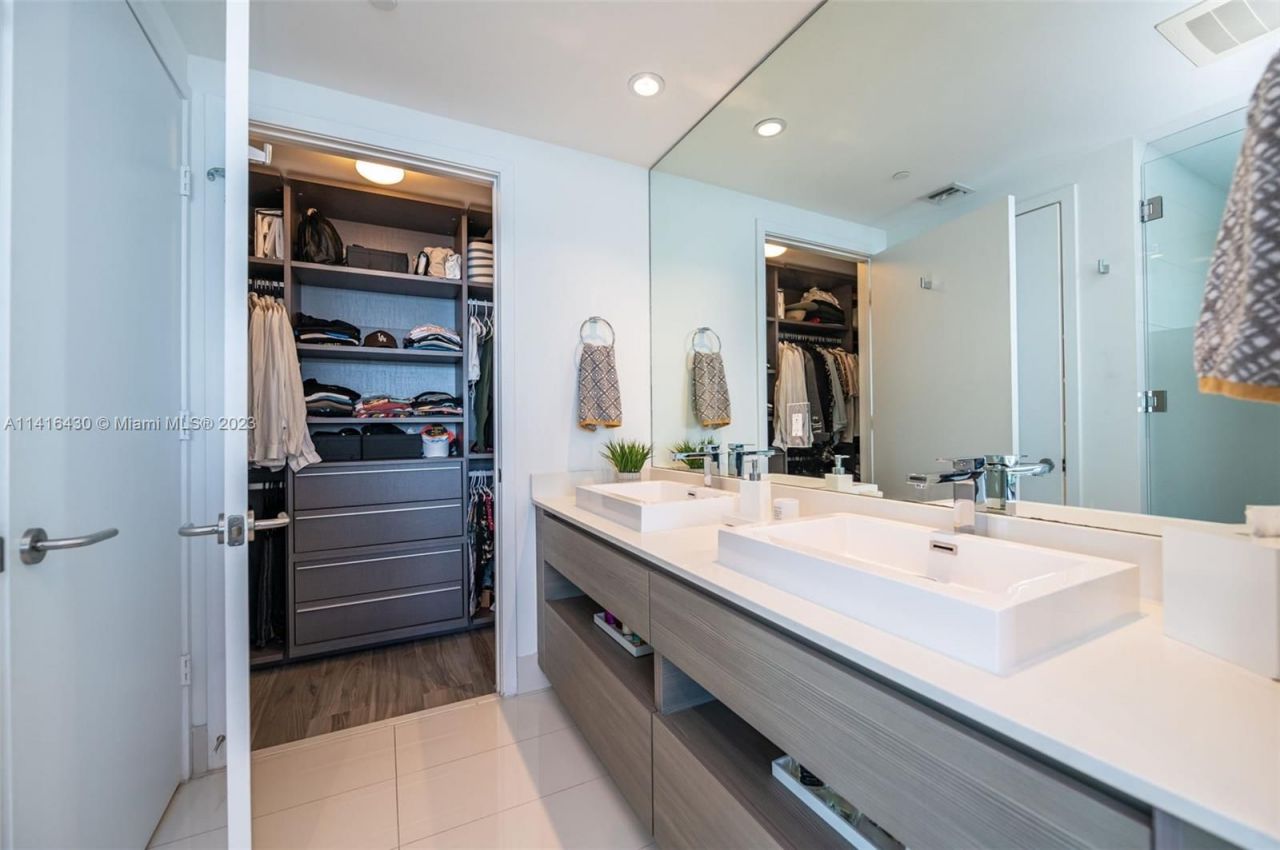 Квартира в Майами, США, 130 м² - фото 14