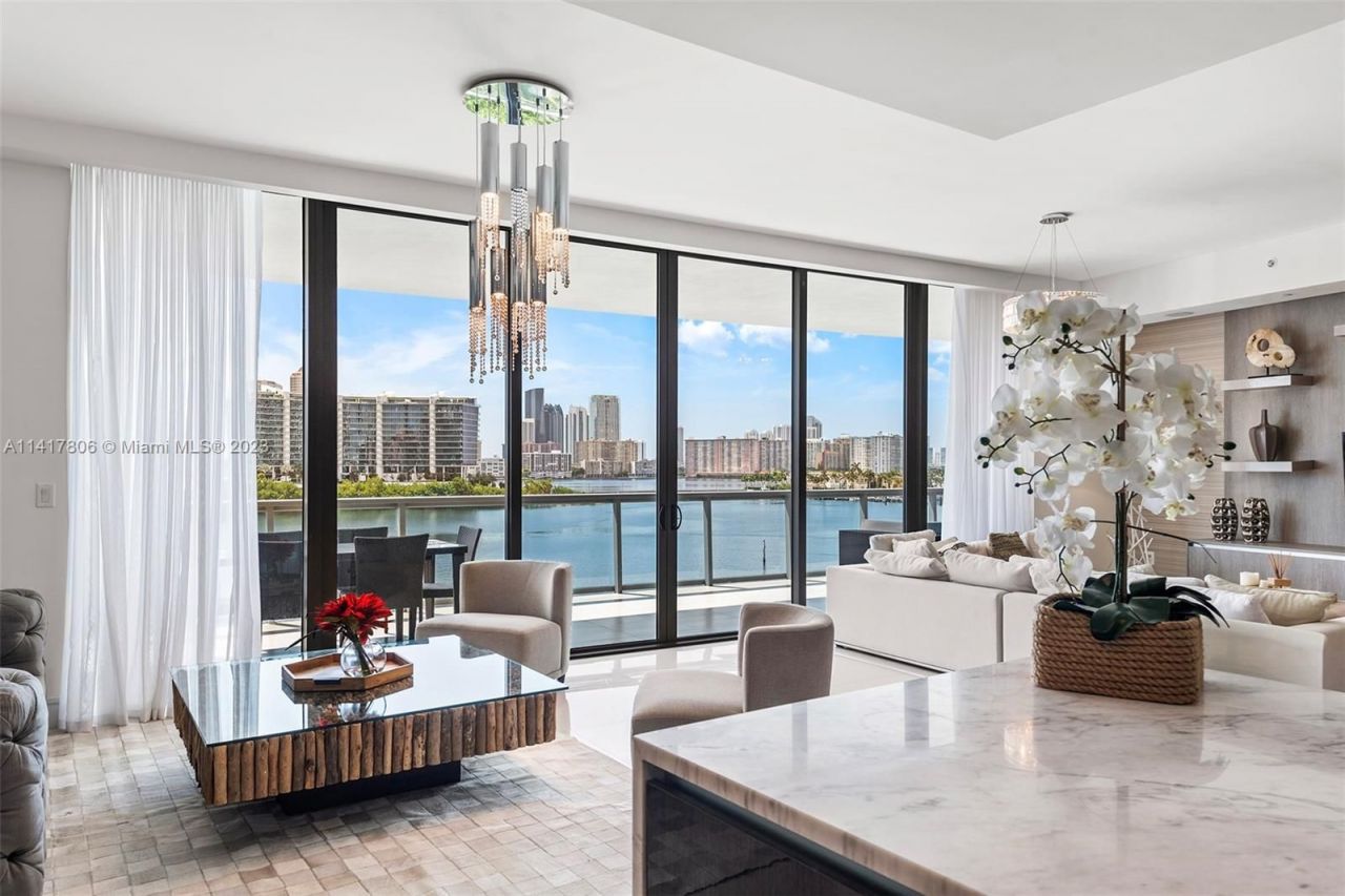 Квартира в Майами, США, 290 м² - фото 2