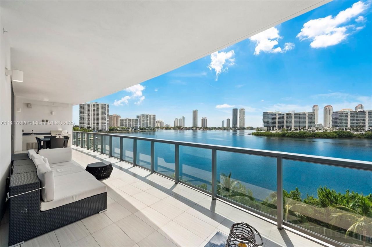 Квартира в Майами, США, 290 м² - фото 10