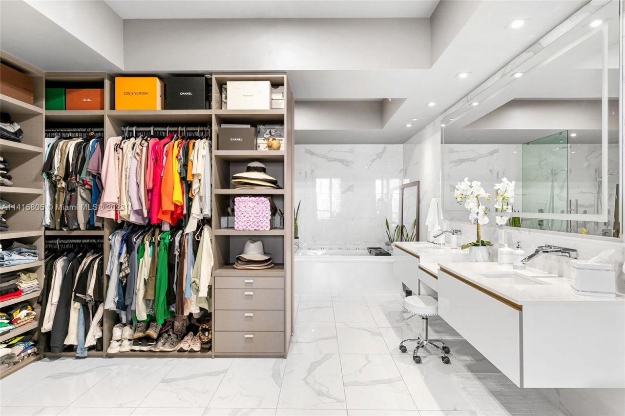 Квартира в Майами, США, 250 м² - фото 13