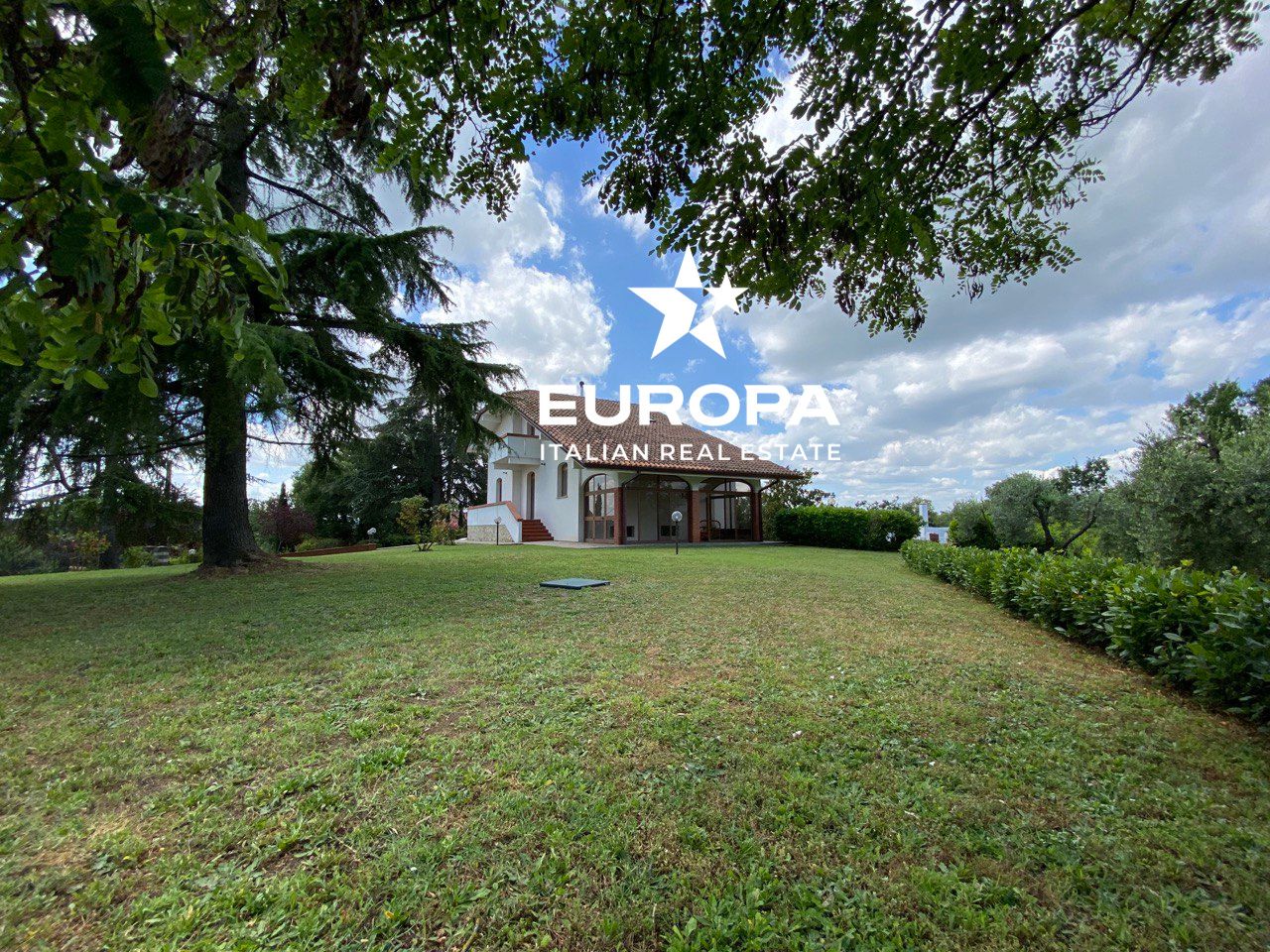 Вилла в Ареццо, Италия, 309 м² - фото 3