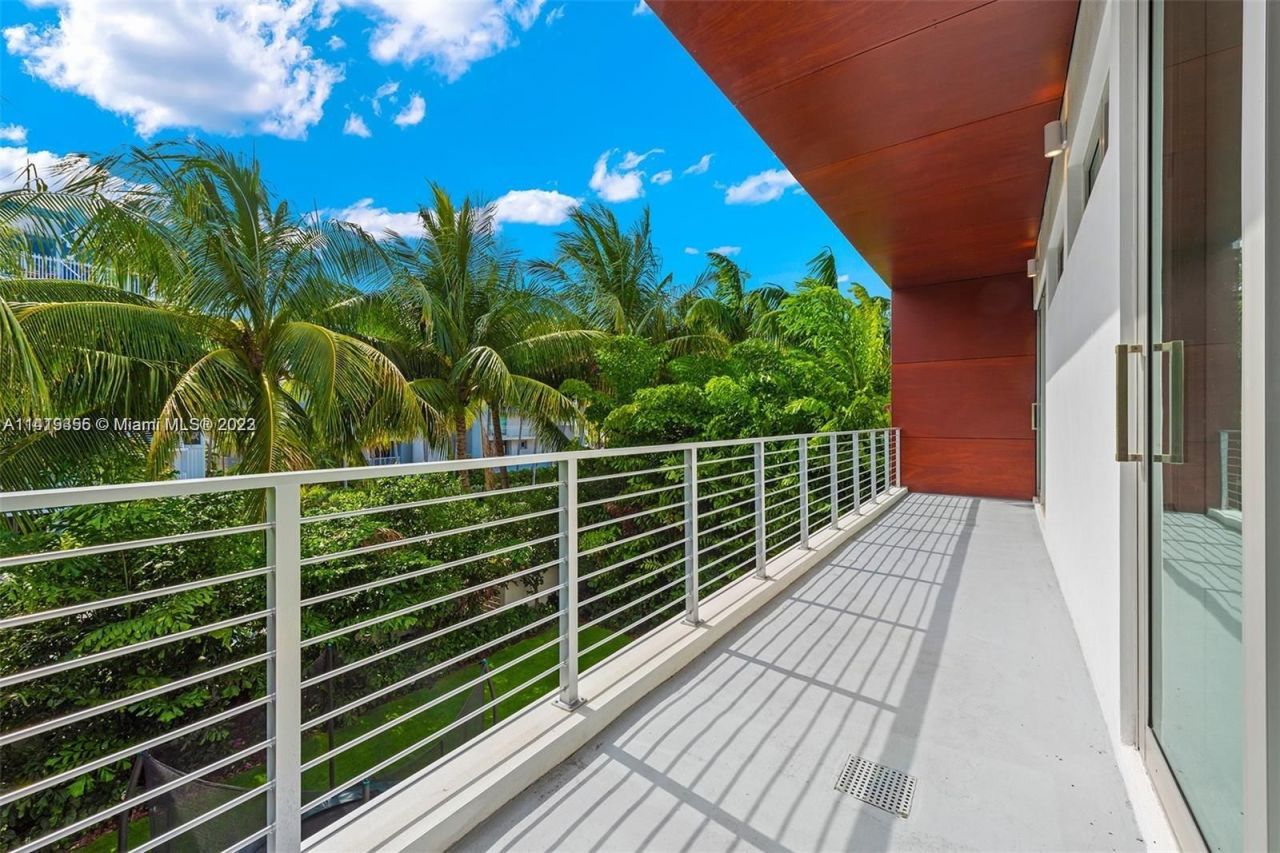 Вилла в Майами, США, 330 м² - фото 18