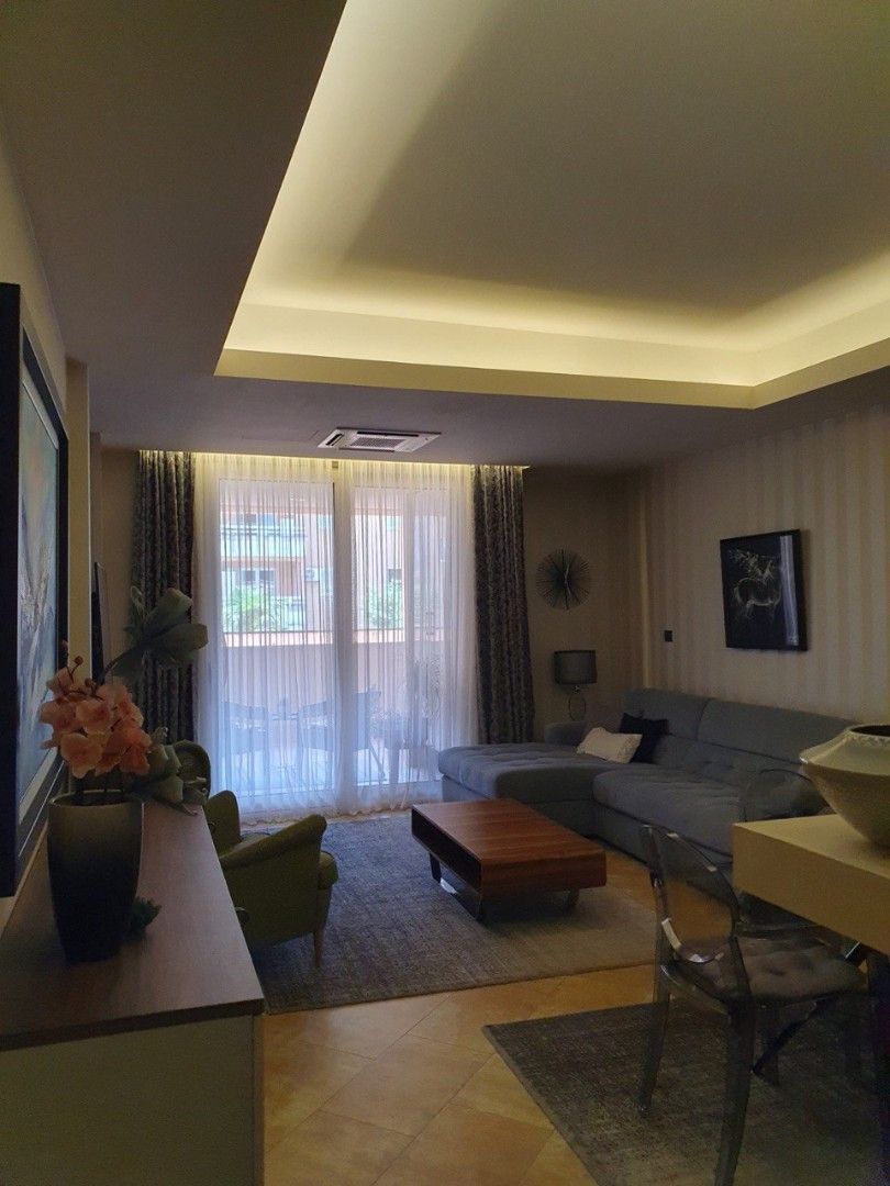 Квартира в Будве, Черногория, 87 м² - фото 2