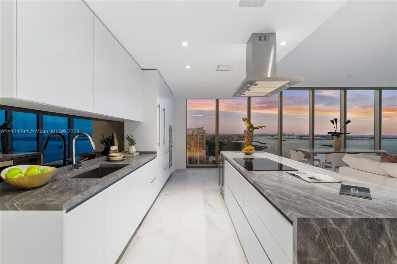 Квартира в Майами, США, 220 м² - фото 2