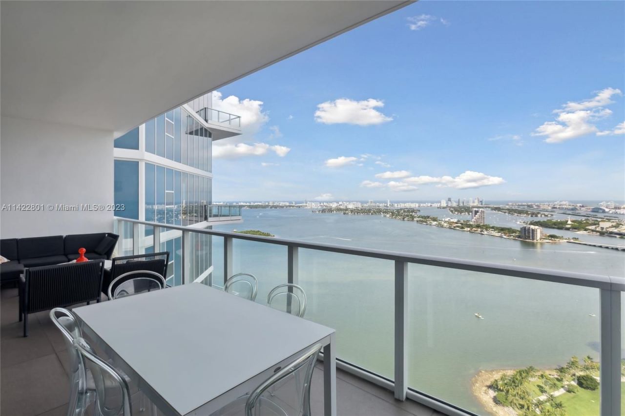 Квартира в Майами, США, 150 м² - фото 2