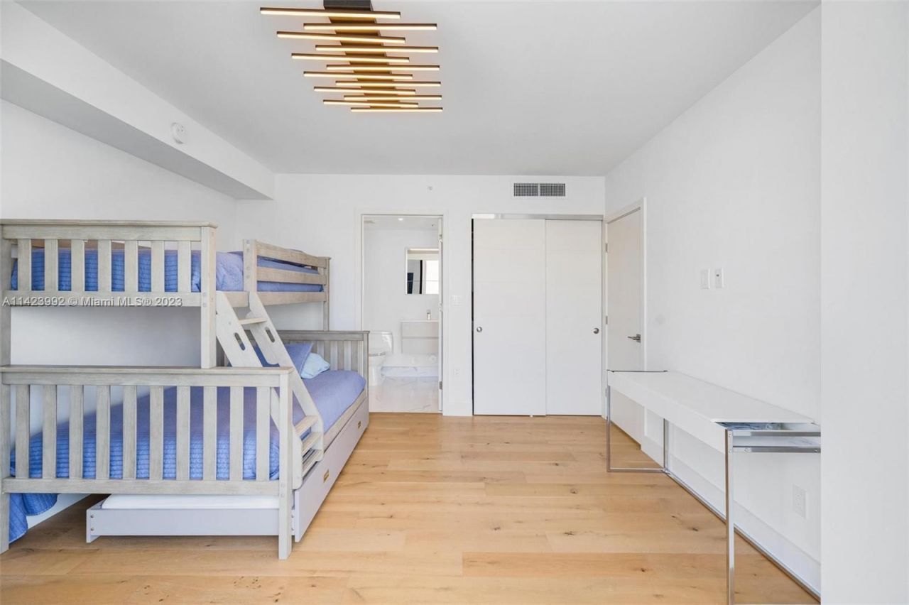 Квартира в Майами, США, 90 м² - фото 11