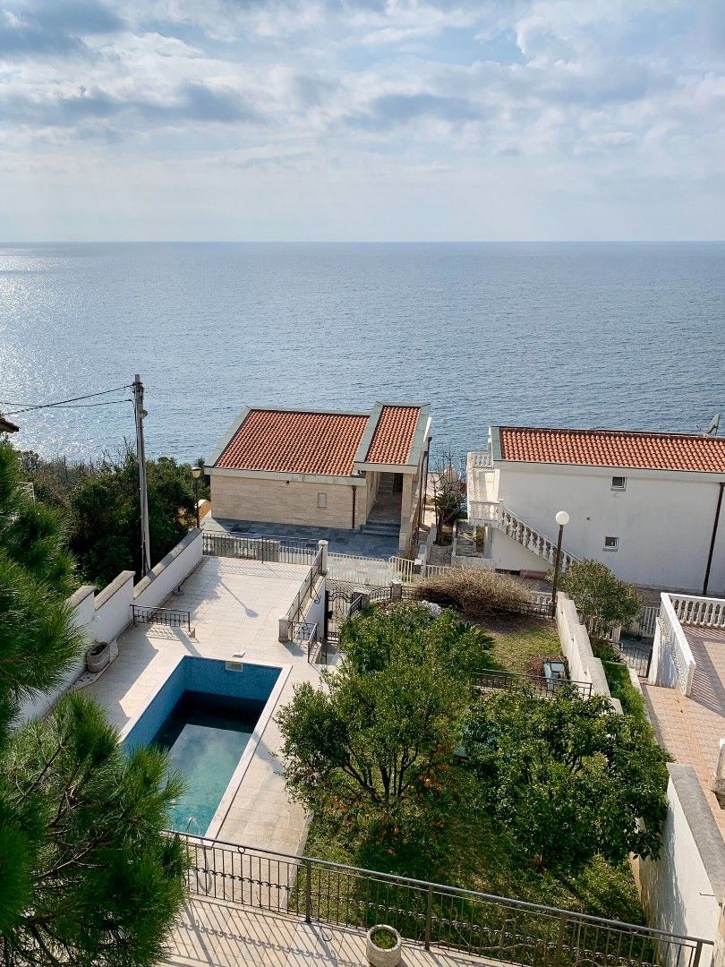 Дом в Добра Воде, Черногория, 366 м² - фото 2