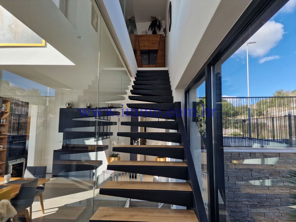 Вилла в Трогире, Хорватия, 360 м² - фото 6