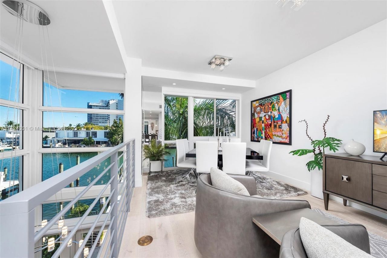 Таунхаус в Майами, США, 220 м² - фото 2