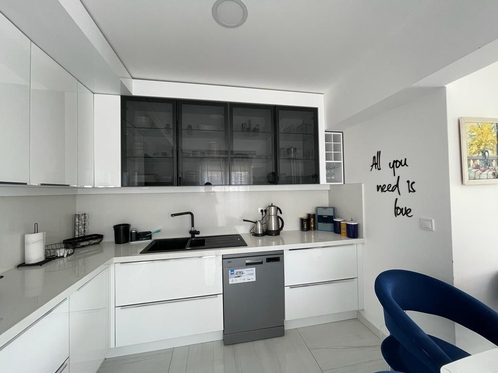 Квартира в Будве, Черногория, 140 м² - фото 2