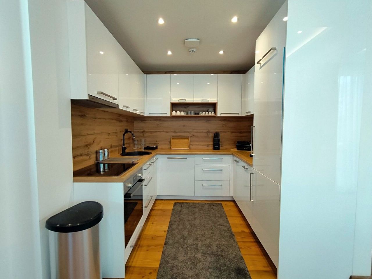 Квартира в Бечичи, Черногория, 300 м² - фото 14