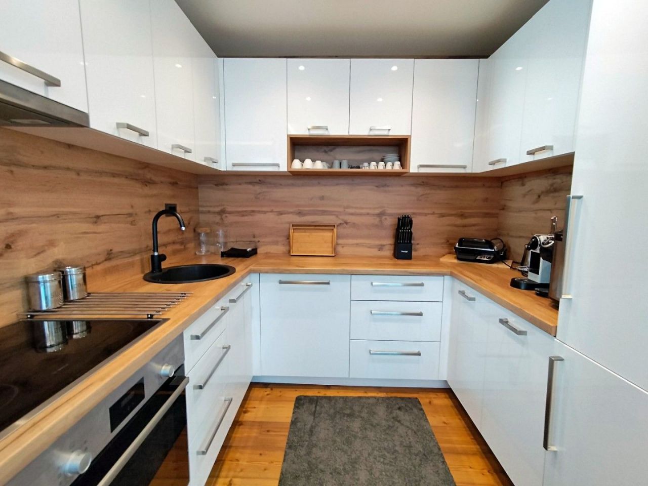 Квартира в Бечичи, Черногория, 300 м² - фото 15