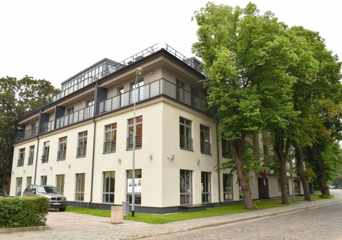 Коммерческая недвижимость в Риге, Латвия, 215 м2 - фото 1