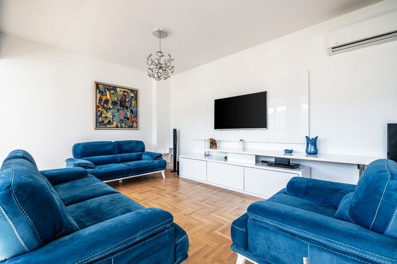 Квартира в Будве, Черногория, 105 м² - фото 2